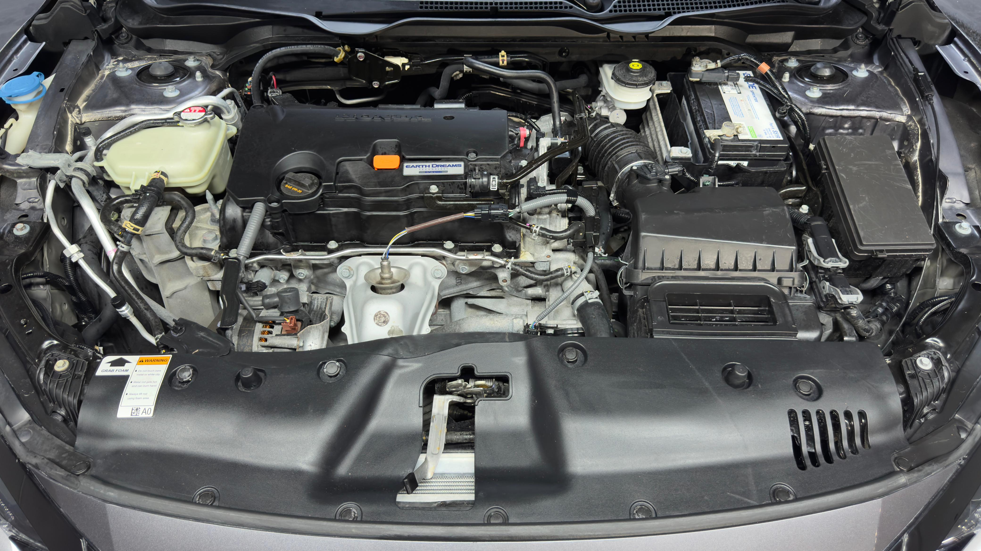 Car image 15